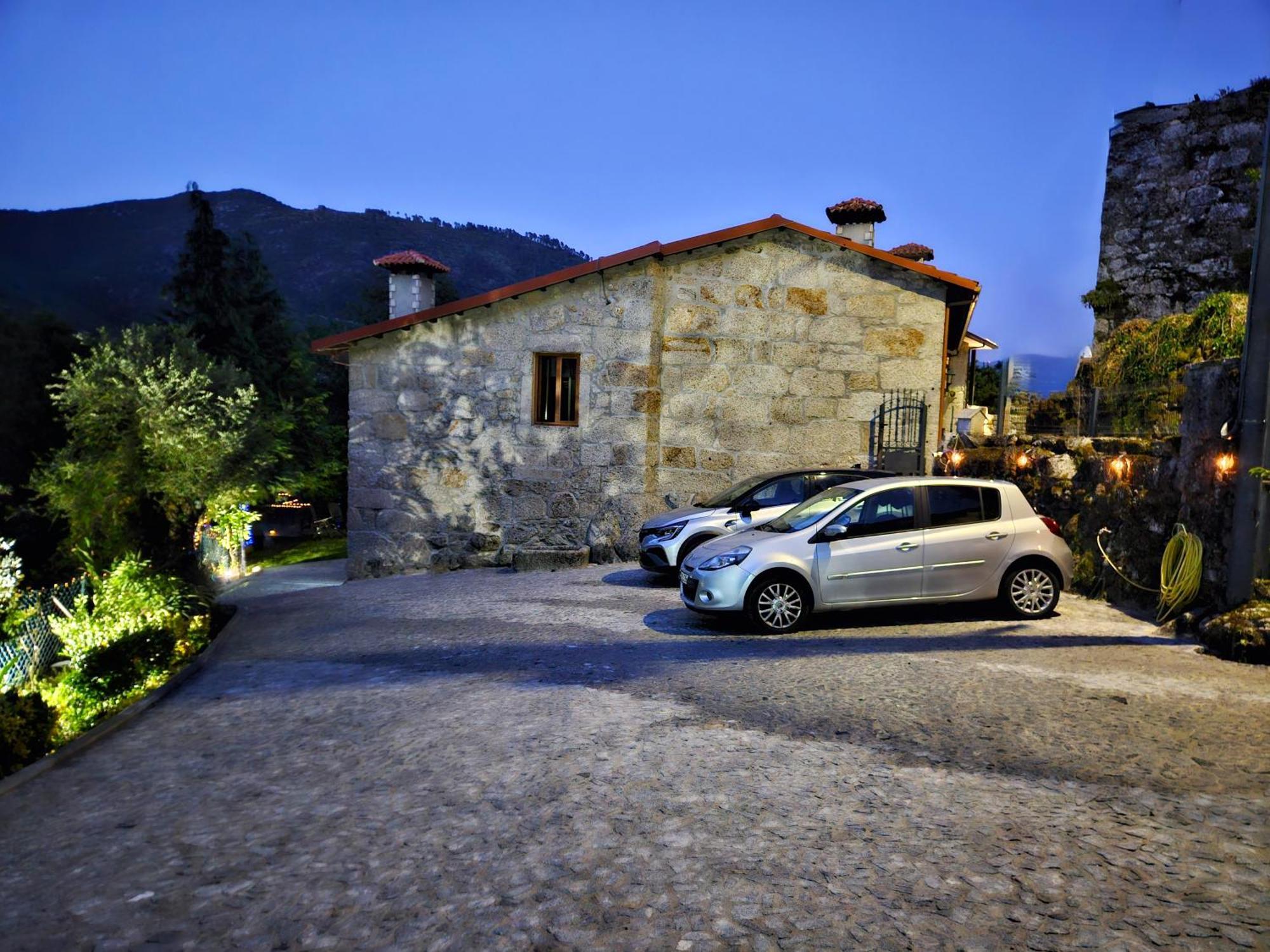 Gasthaus Quinta Da Casa Dos Santos - Inside Geres Exterior foto